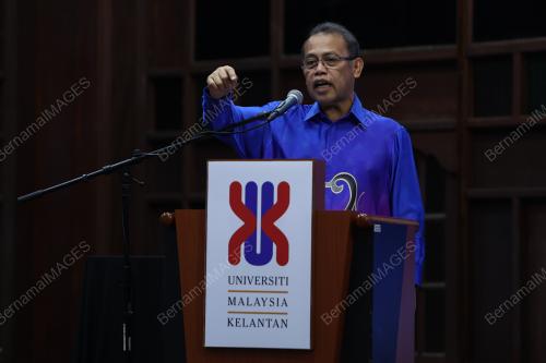 DATUK SERI DR ABDUL FATTAH ABDULLAH