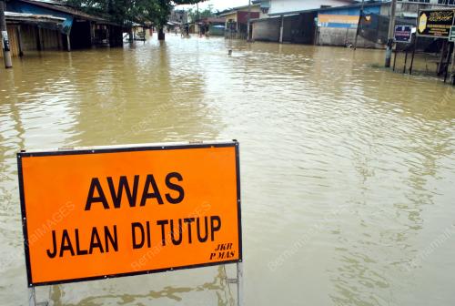 KB11_13012014_BANJIR_JALAN