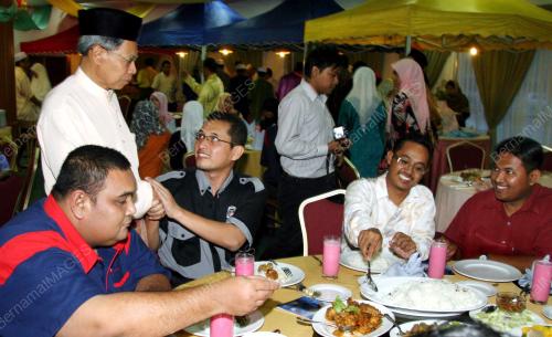 MUSTAPA MOHAMED