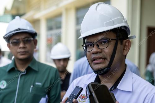 AKMAL NASRULLAH MOHD NASIR