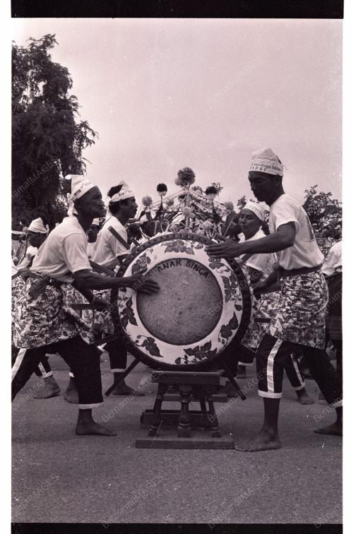 REBANA FESTIVE