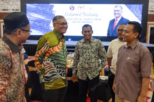 DATUK SERI SHAMSUL ANUAR NASARAH