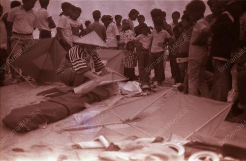 DEMONTRASI PERMAINAN WAU