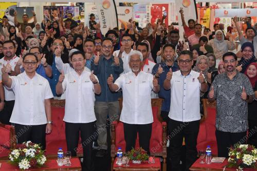 DATUK MOHAMED ROZHAN MOHD GHAZALLI