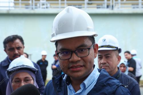 AKMAL NASRULLAH MOHD NASIR