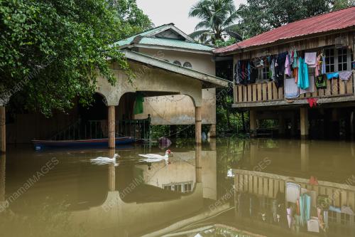 TINJAUAN BANJIR DI KG TERSANG