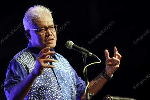DATUK SERI HAMZAH ZAINUDDIN