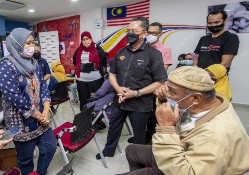 DATUK SERI MOHAMMAD MENTEKÃŠ