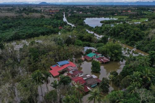 TINJAUAN BANJIR DI KAMPUNG TERSANG