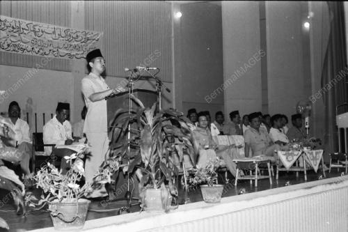 TENGKU RAZALEIGH HAMZAH