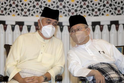 SOLAT JUMAAT TANPA PENJARAKAN FIZIKAL