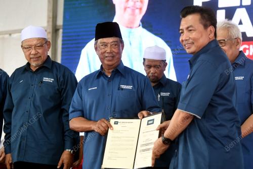 TAN SRI MUHYIDDIN MOHD YASSIN