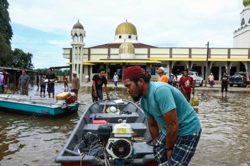 TINJAUAN SOLAT JUMAAT DI MASJID SIMPANGAN