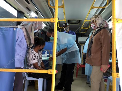 KB12_14082021_ORANG_ASLI_DAPATKAN_VAKSIN