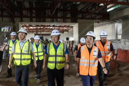 DATUK SERI DARWIS ABDUL RAZAK