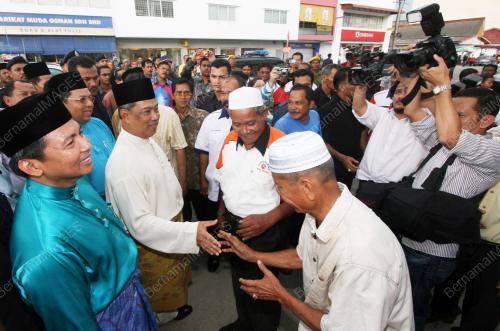 MUHYIDDIN MOHD YASSIN