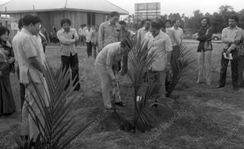 KB12_18022015_RASMI_TANAH
