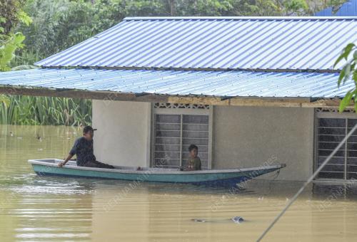 TINJAUAN BANJIR KELANTAN