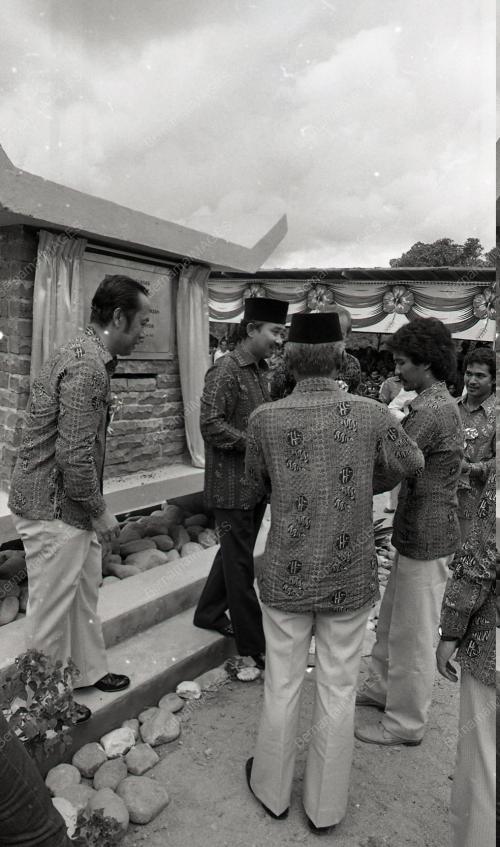 TENGKU RAZALEIGH HAMZAH