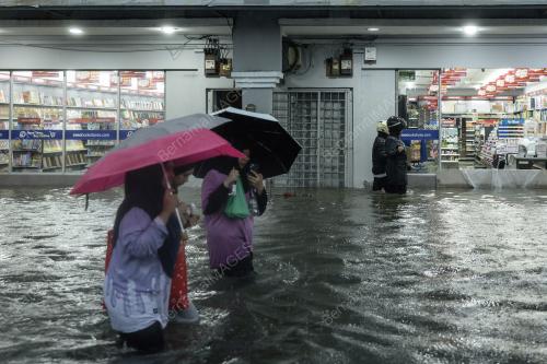 TINJAUAN BANJIR