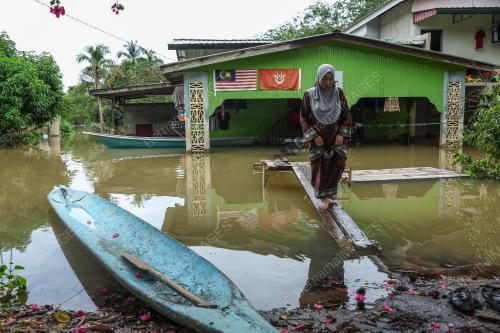 TINJAUAN BANJIR DI KG TERSANG