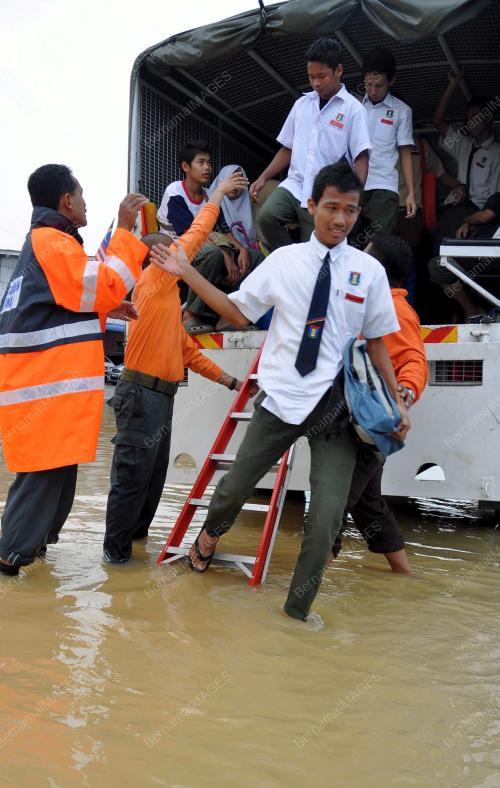BANJIR DI KELANTAN