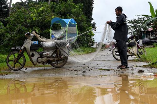 TINJAUAN MUSIM TENGKUJUH