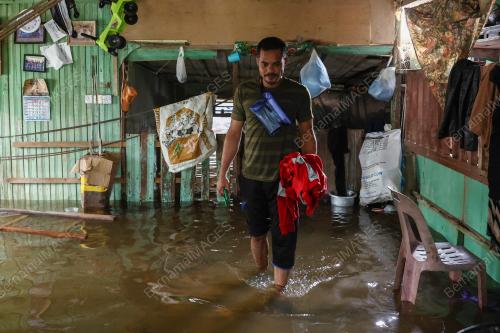 TINJAUAN BANJIR KAMPUNG TERSANG