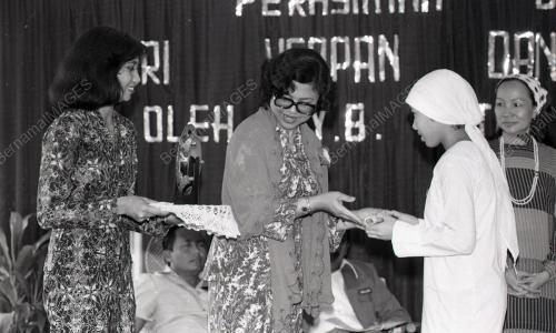 RAFIDAH AZIZ