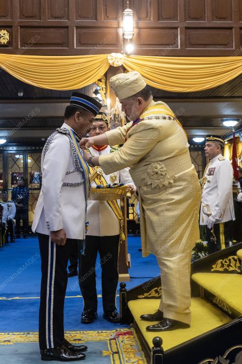 SULTAN MUHAMMAD V
