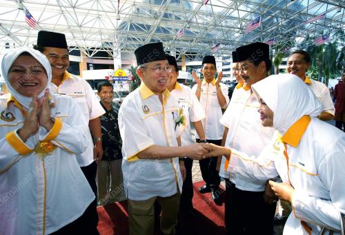 TENGKU RAZALEIGH HAMZAH