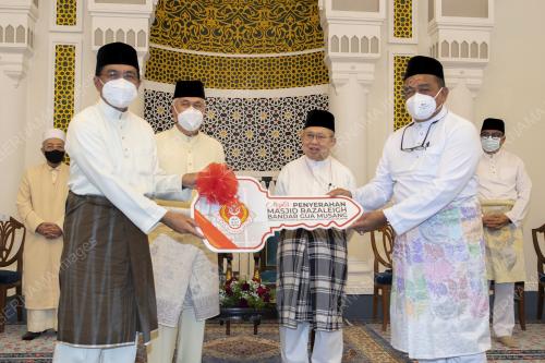 SOLAT JUMAAT TANPA PENJARAKAN FIZIKAL