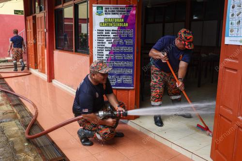 SEKOLAH MENENGAH UGAMA (SMU) ARAB NURUL HUDA