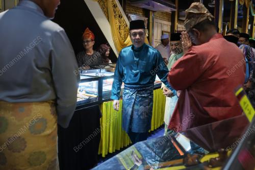 TENGKU MUHAMMAD FAKHRY PETRA
