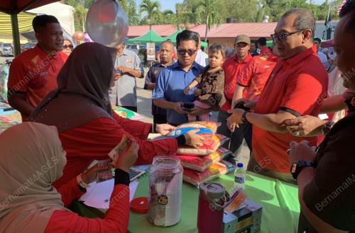 NIK MOHD SHAHARIL NIK MD HASHIM