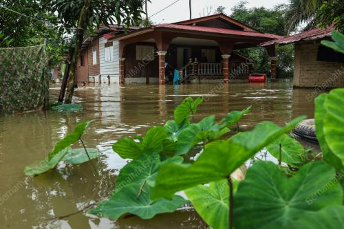 TINJAUAN BANJIR DI KG TERSANG
