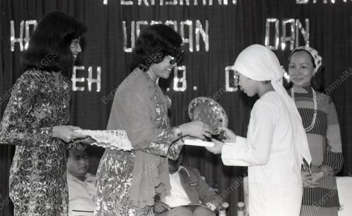 RAFIDAH AZIZ