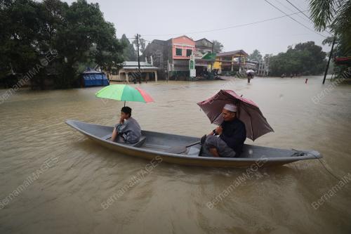 SOLAT JUMAAT KETIKA BANJIR
