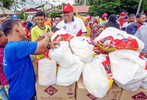 KB14_04012017_BANJIR_SUMBANGAN