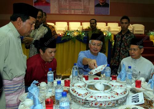 DATUK SERI NAJIB TUN RAZAK