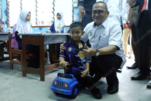 DATUK MOHD ZAMRI ABDUL AZIZ
