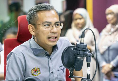 AHMAD FAHMI MOHAMED FADZIL