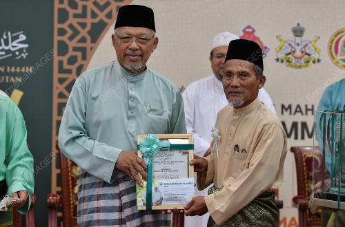 DATUK AHMAD YAKOB