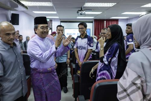 DATUK SERI JOHARI ABDUL GHANI