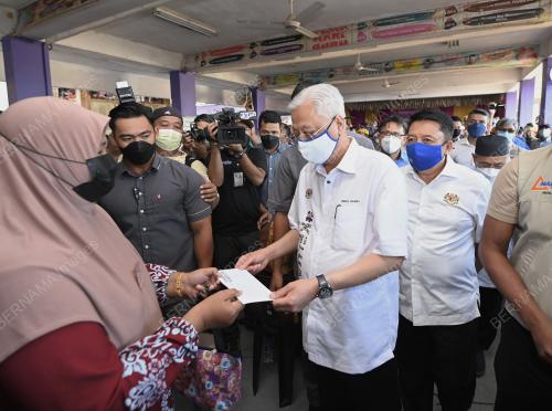 DATUK SERI ISMAIL SABRI YAAKOB
