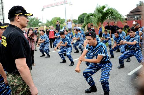 KB15_04012015_BANJIR_1MINDEF