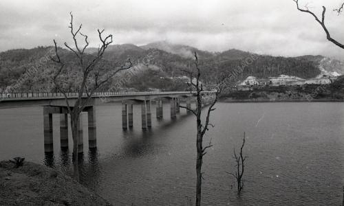 LEBUHRAYA TIMUR BARAT
