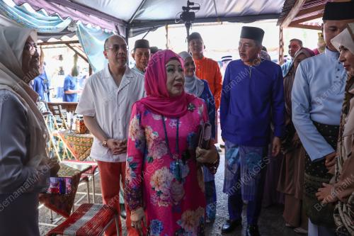 TENGKU MUHAMMAD FAKHRY PETRA