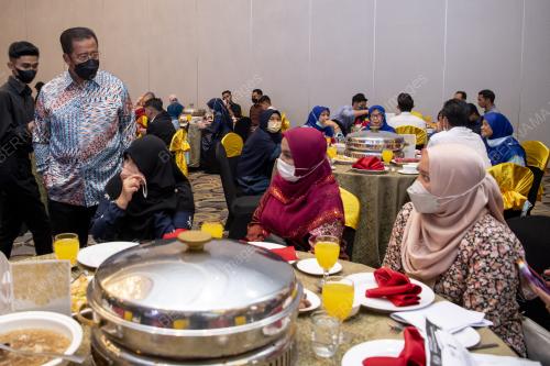 DATUK SERI ABDUL RAHMAN MOHAMAD