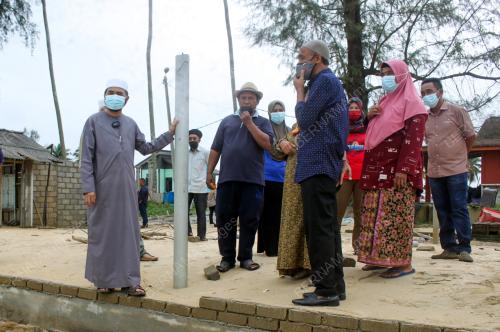 DR NIK MUHAMMAD ZAWAWI SALLEH